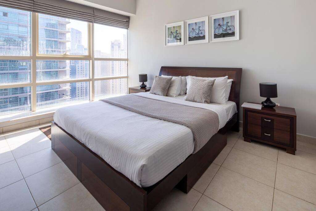 Frank Porter - Marina Quays Dubai Bagian luar foto